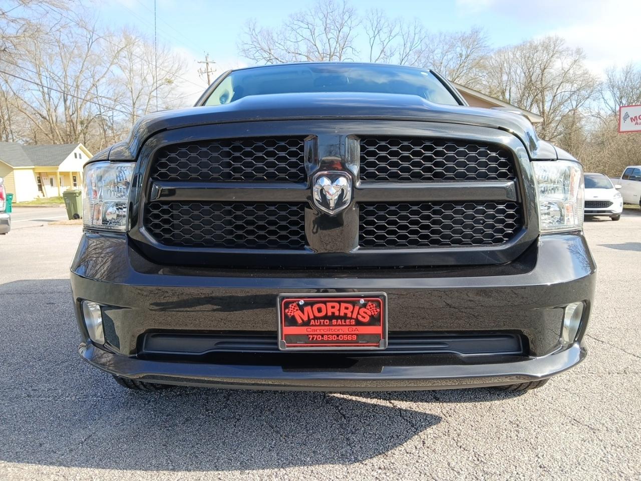 RAM 1500 4WD Quad Cab 140.5" Tradesman 2017