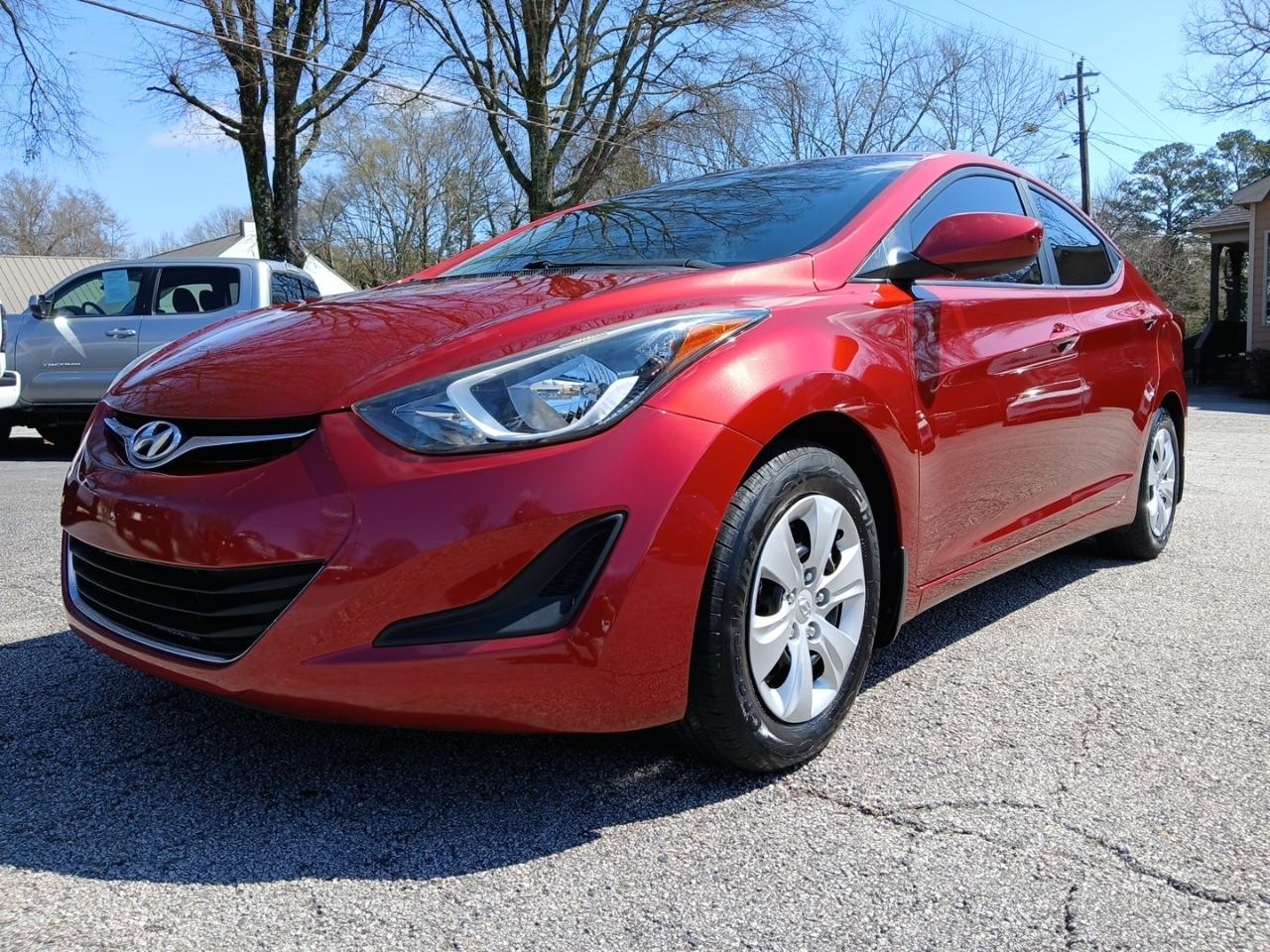 Hyundai Elantra SE 6AT 2016