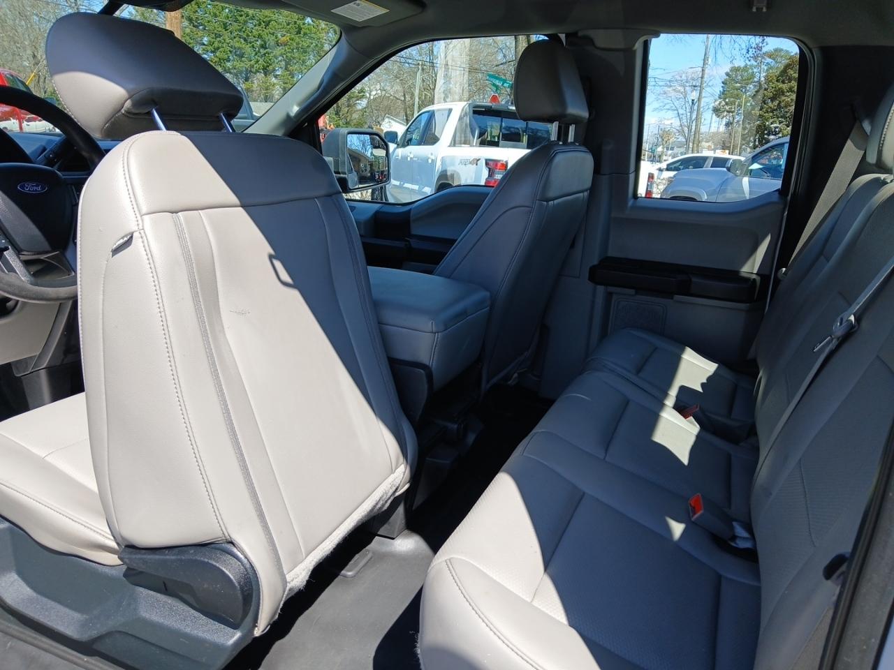 Ford F-150 2WD SuperCab 145" XL 2020