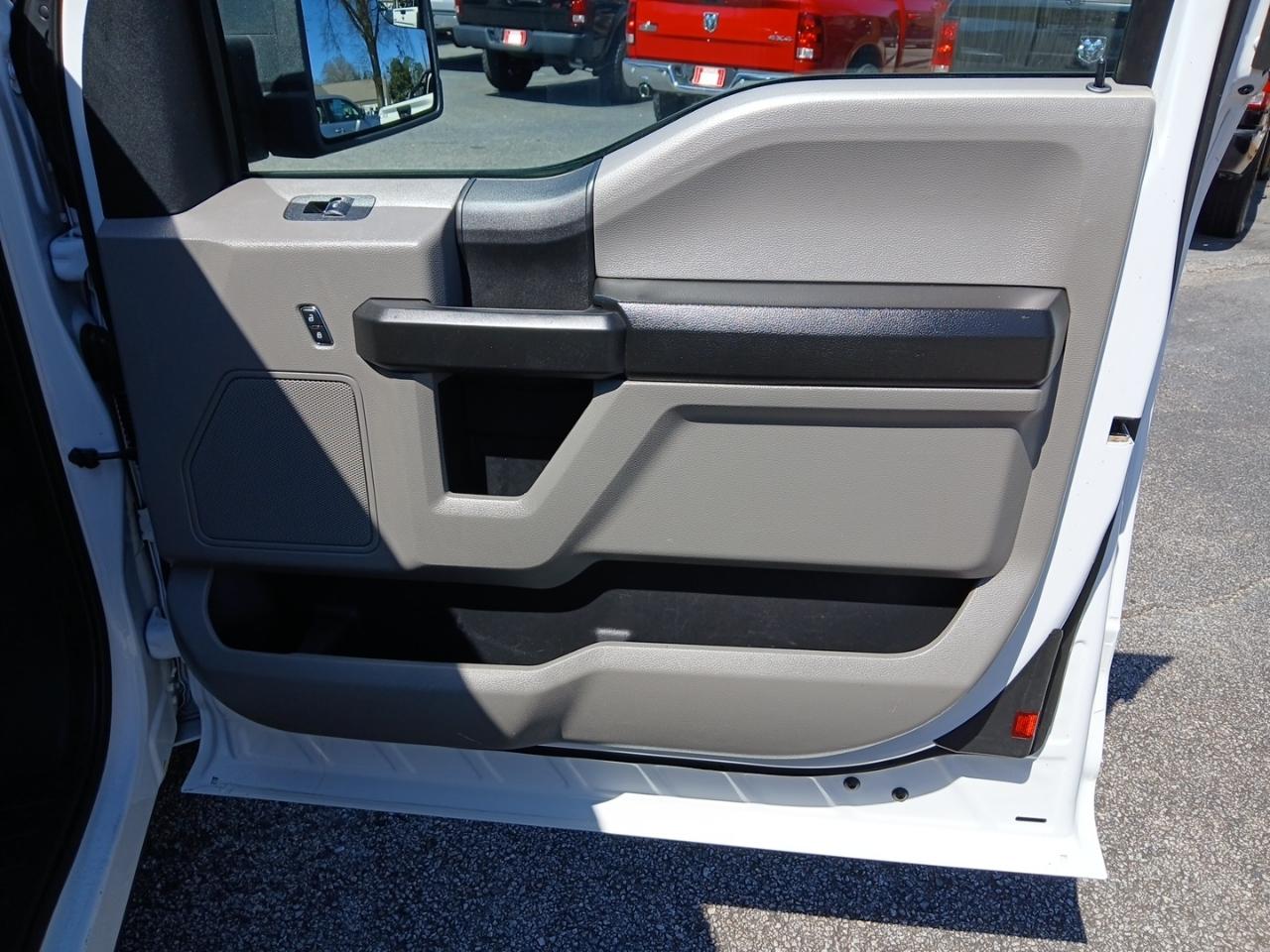 Ford F-150 2WD SuperCab 145" XL 2020