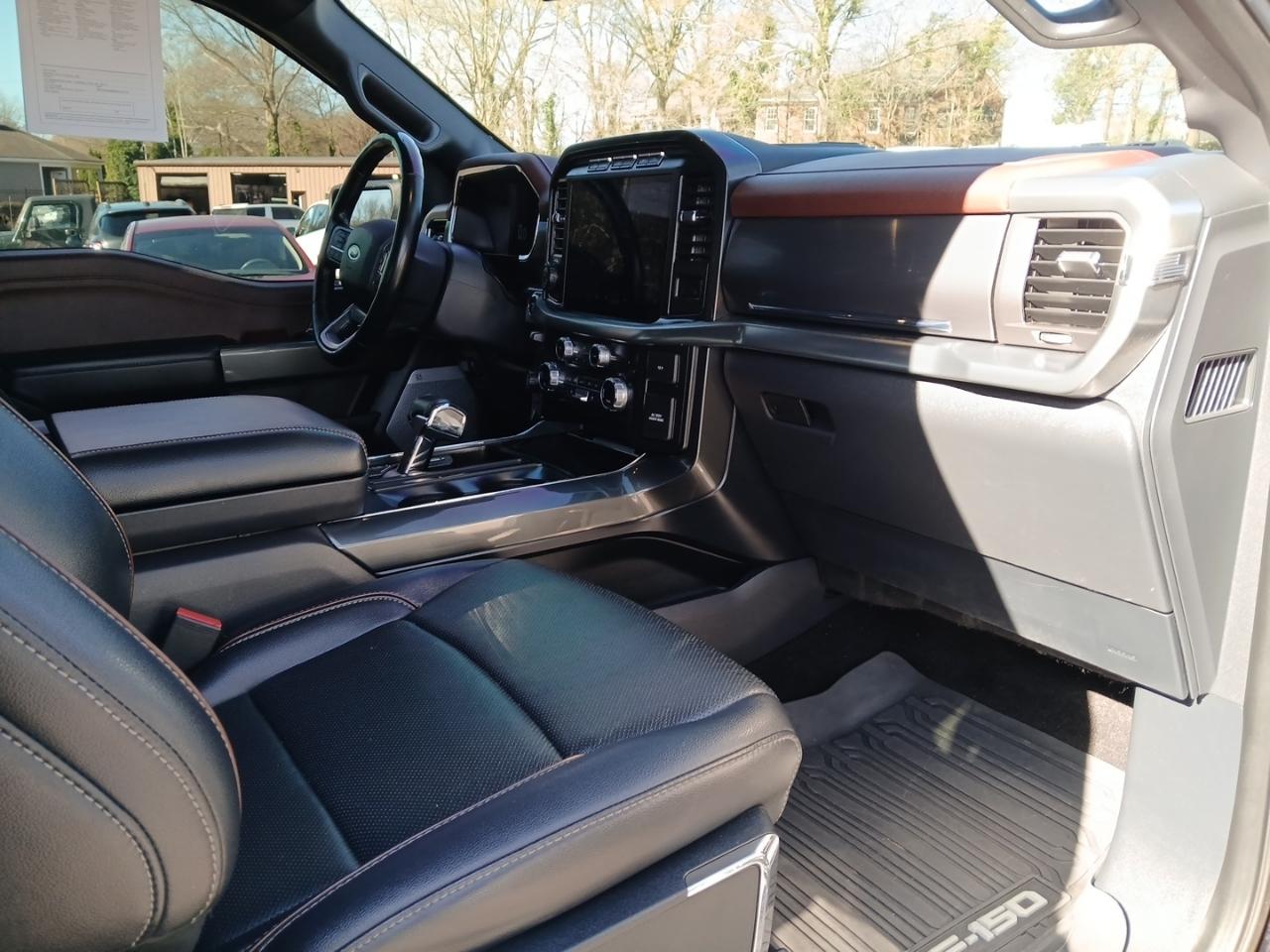 Ford F-150 4WD SuperCrew 145" Lariat 2021