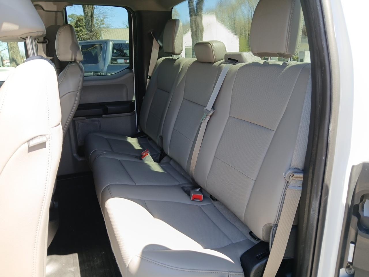 Ford F-150 2WD SuperCab 145" XL 2020