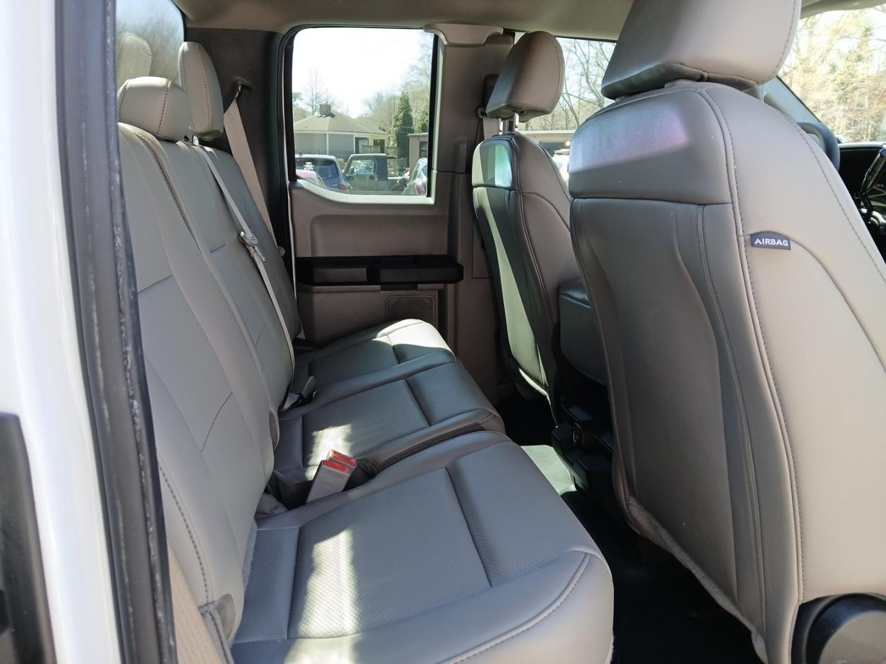 Ford F-150 2WD SuperCab 145" XL 2020