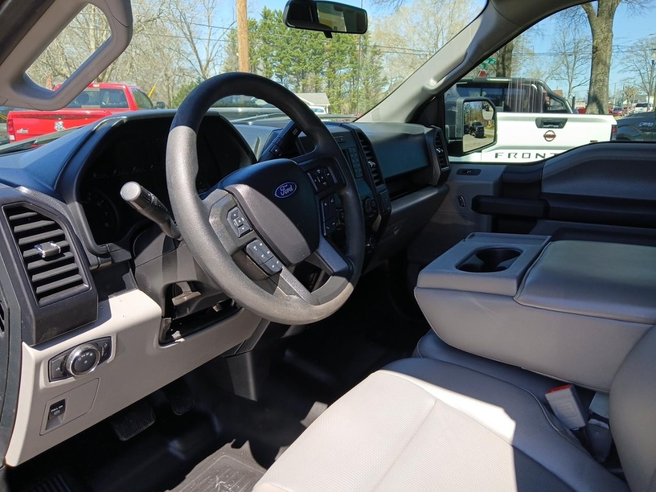 Ford F-150 2WD SuperCab 145" XL 2020