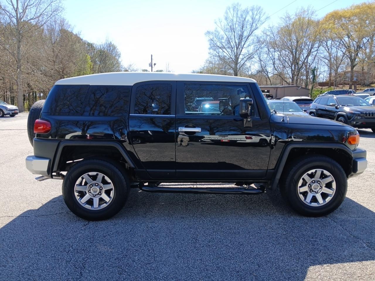 Toyota FJ Cruiser 4WD AT 2014