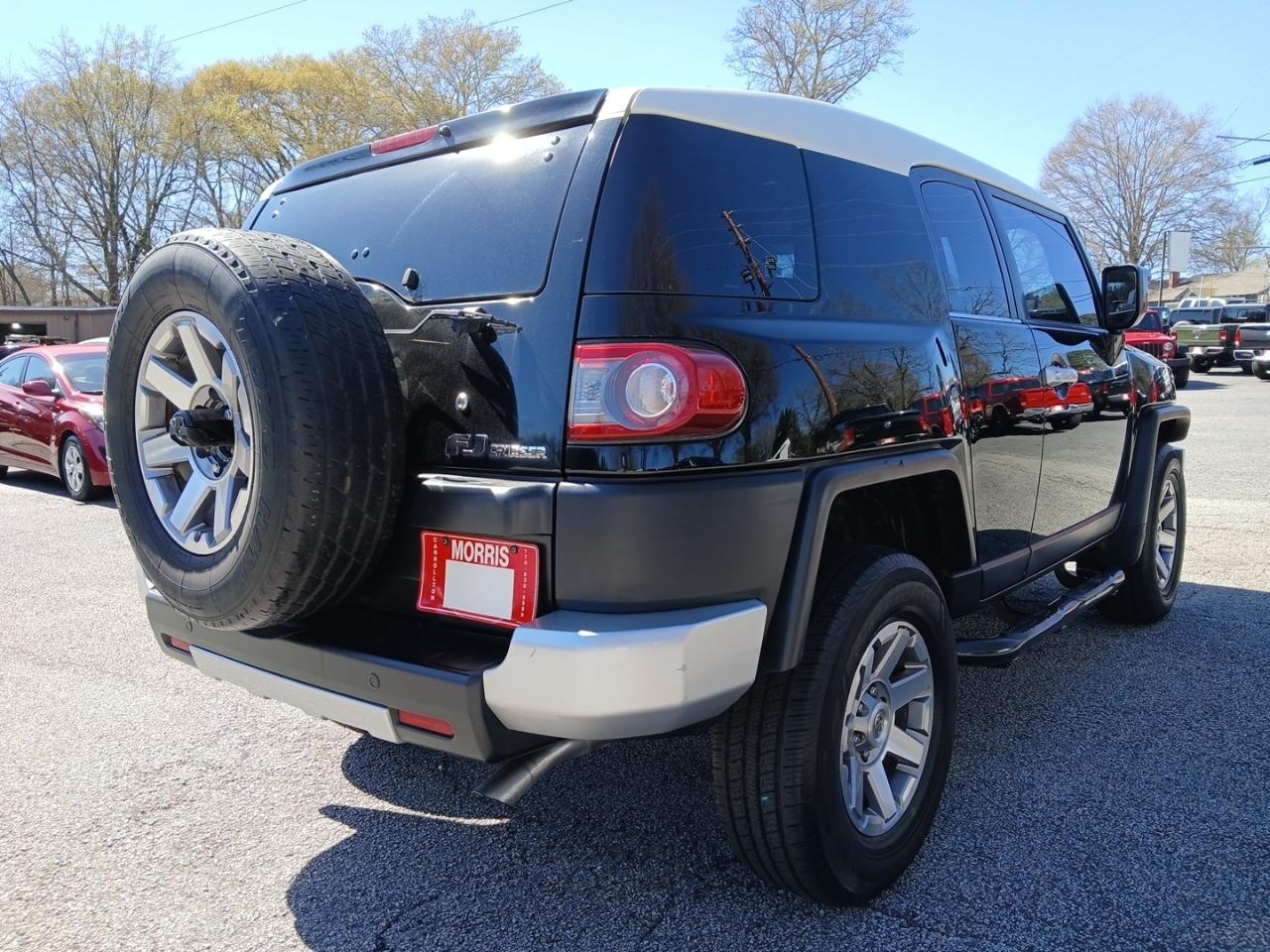 Toyota FJ Cruiser 4WD AT 2014