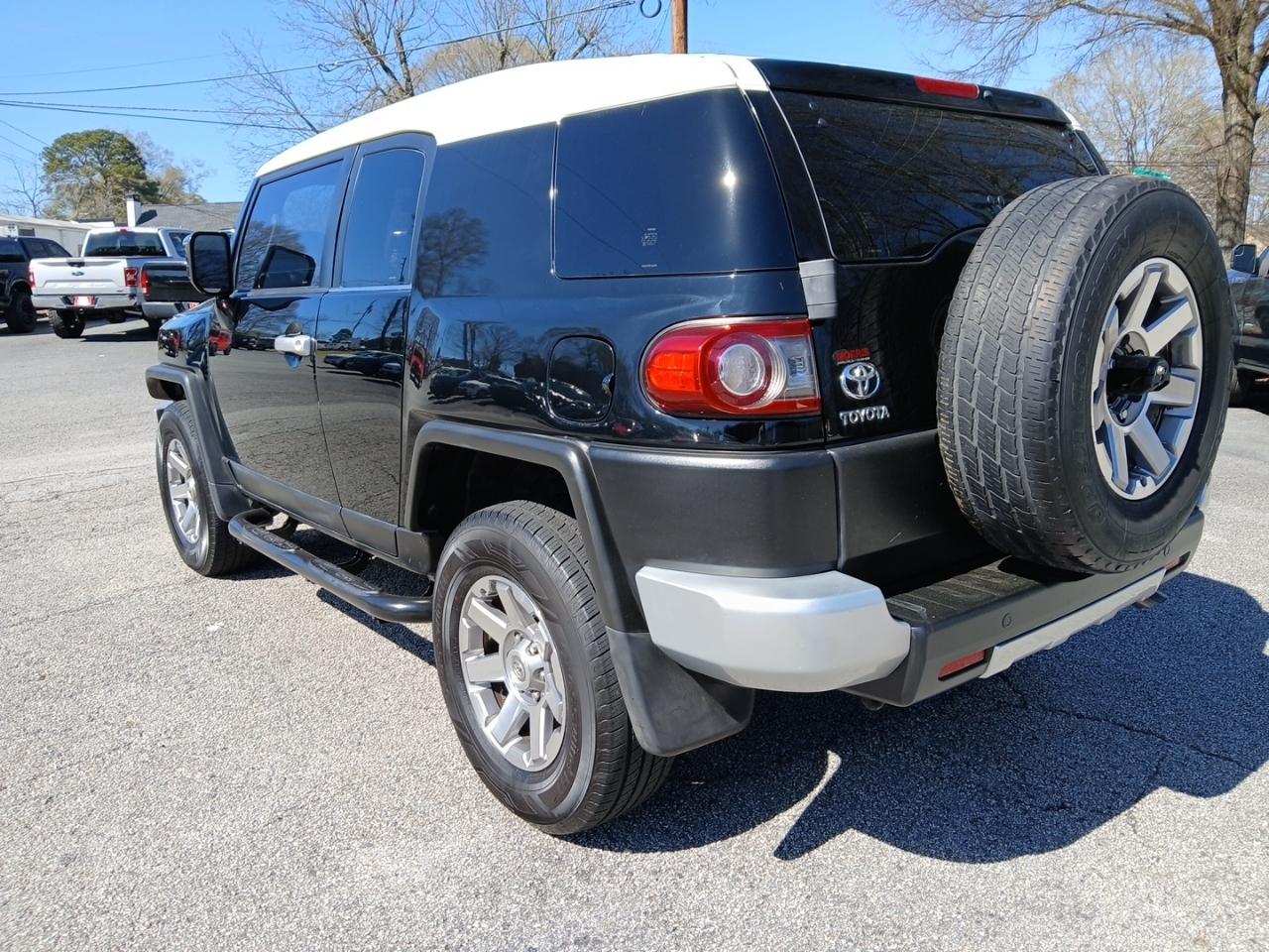 Toyota FJ Cruiser 4WD AT 2014
