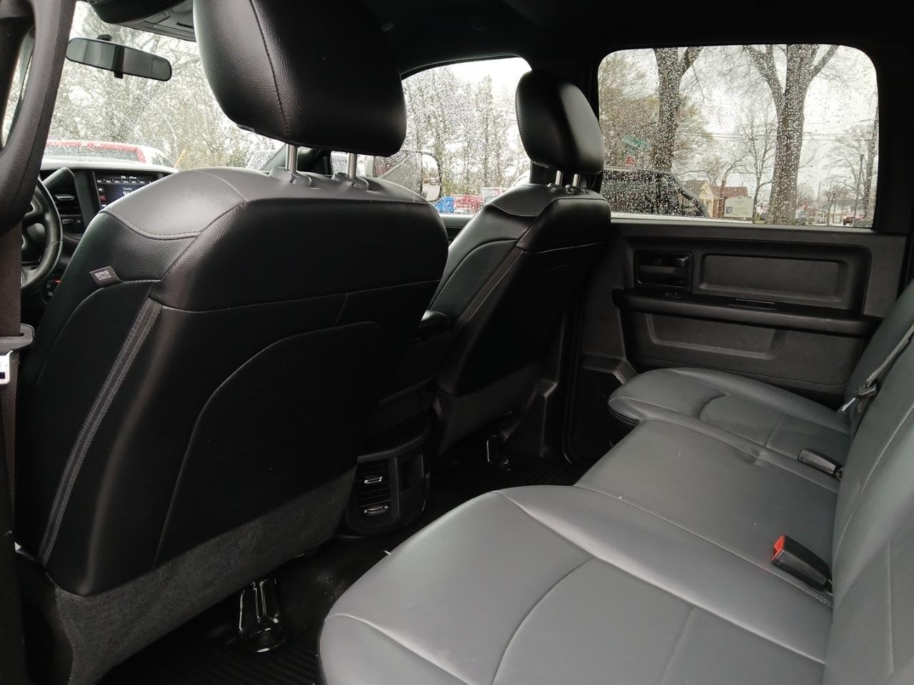 RAM 3500 Tradesman Crew Cab 4WD DRW 2021