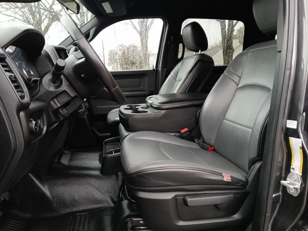 RAM 3500 Tradesman Crew Cab 4WD DRW 2021