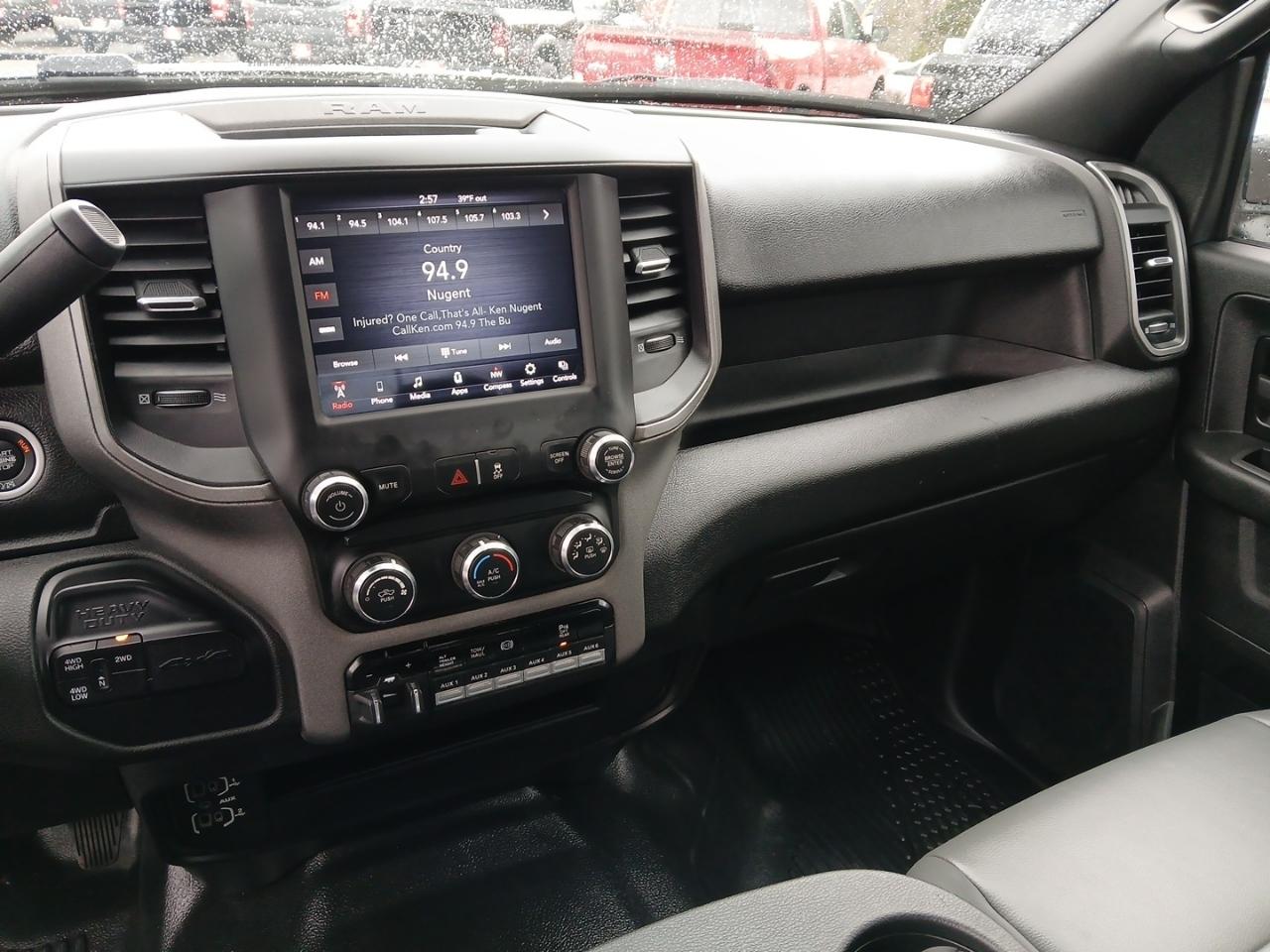 RAM 3500 Tradesman Crew Cab 4WD DRW 2021