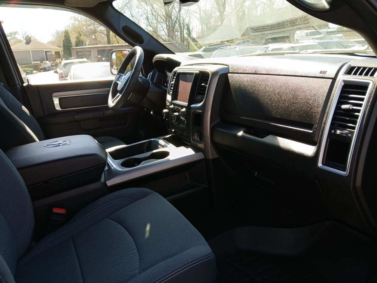 RAM 1500 Classic Warlock 4x2 Quad Cab 6'4" Box 2022