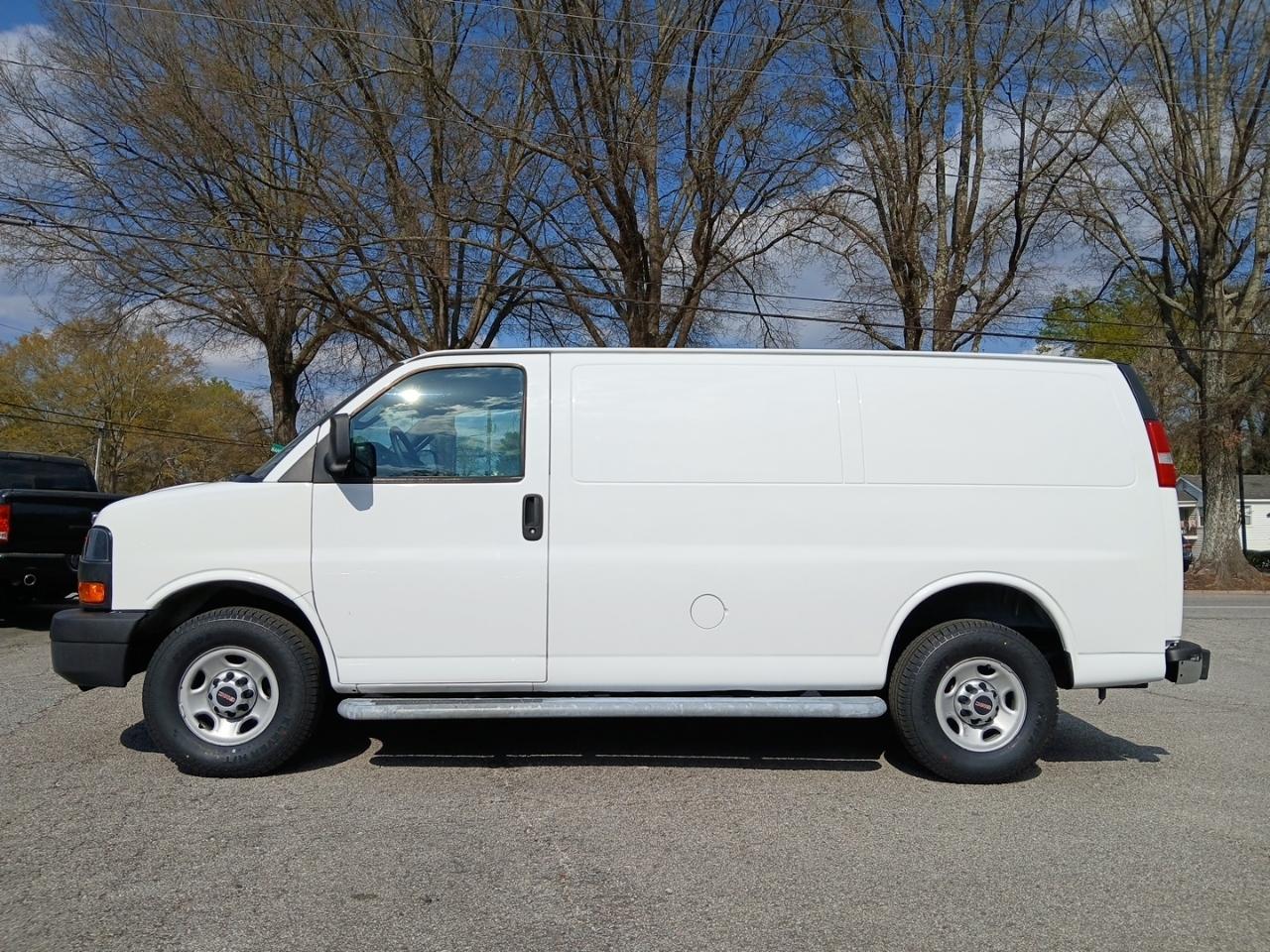 GMC Savana G2500 Cargo 2017