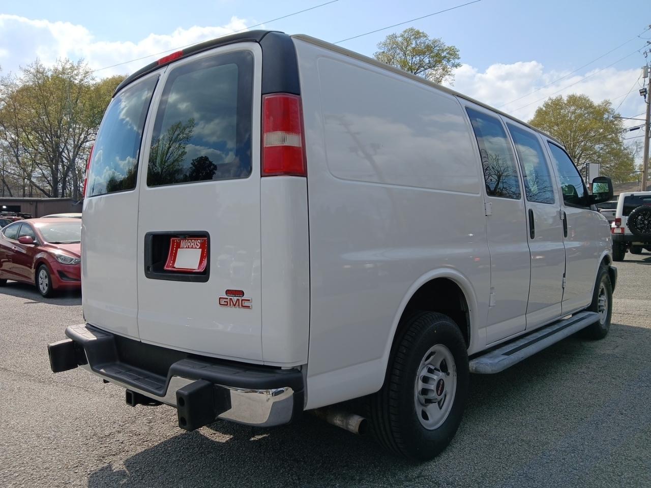 GMC Savana G2500 Cargo 2017