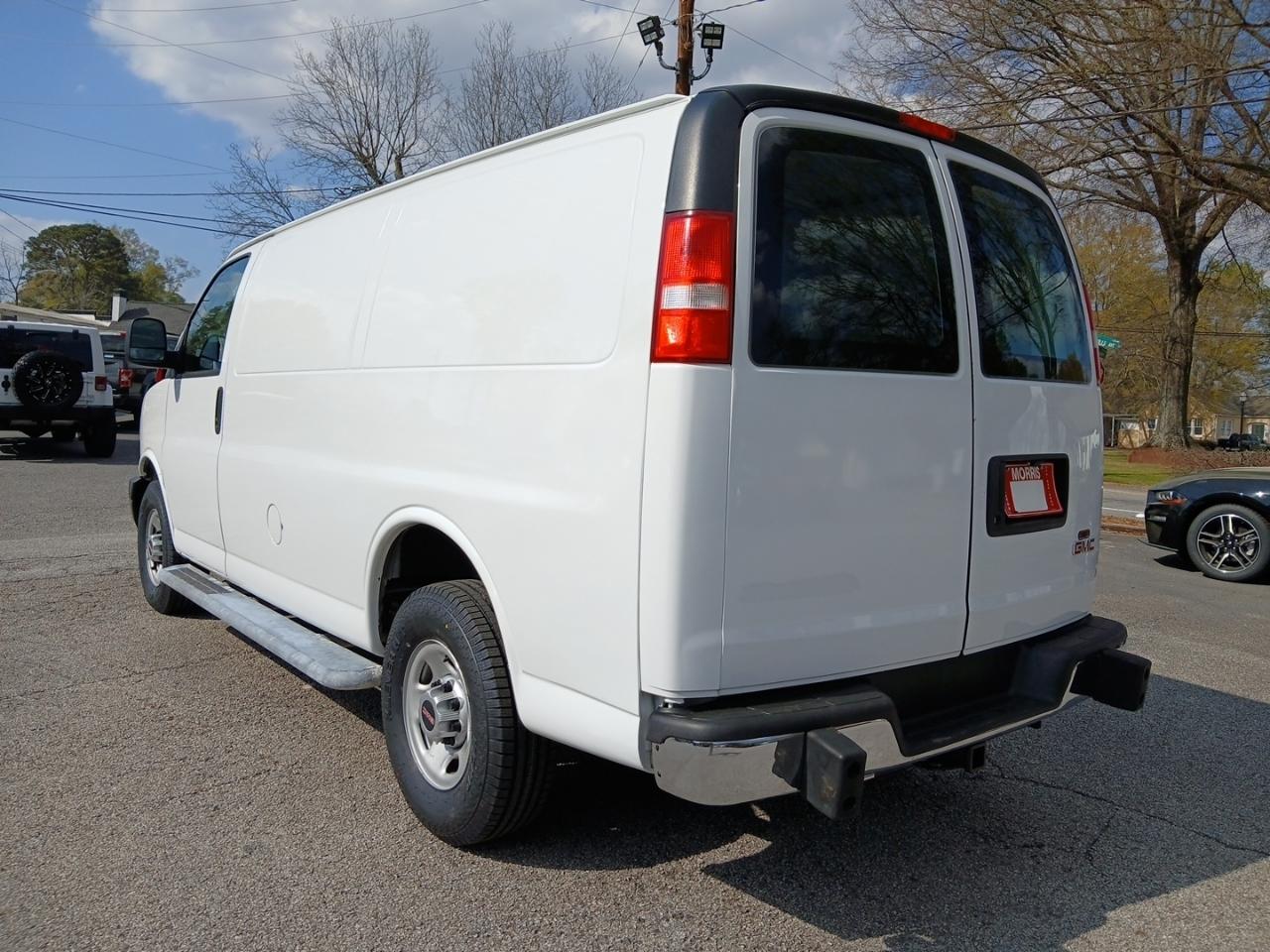 GMC Savana G2500 Cargo 2017