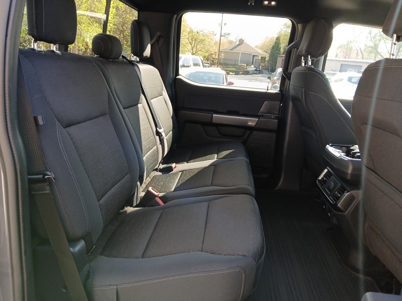 Ford F-150 2WD SuperCrew 145" XLT 2021