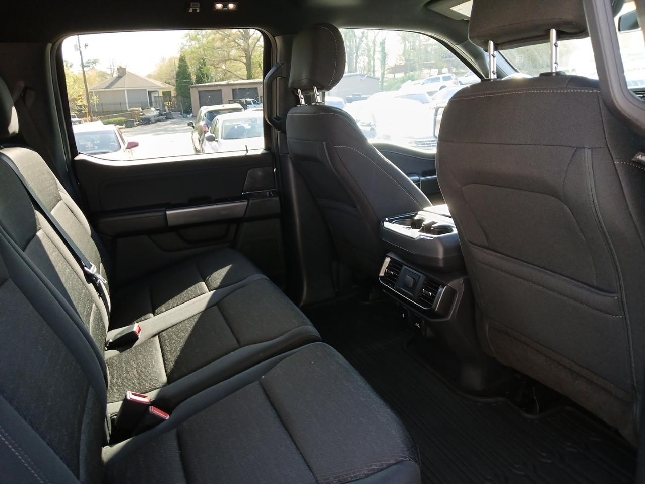 Ford F-150 2WD SuperCrew 145" XLT 2021