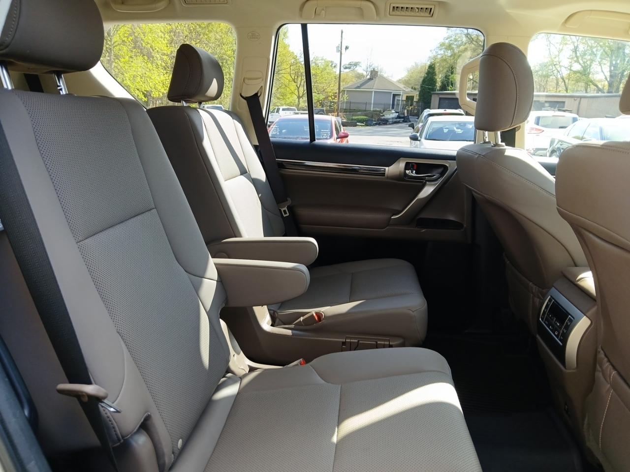 Lexus GX 460 Base 2020