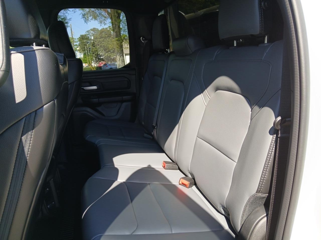 RAM 1500 2WD Crew Cab 149" Tradesman 2023