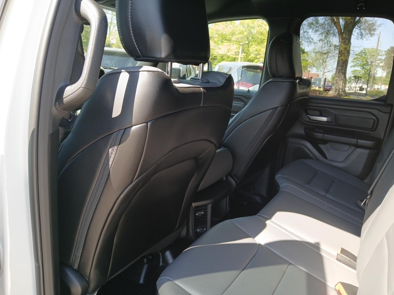 RAM 1500 2WD Crew Cab 149" Tradesman 2023