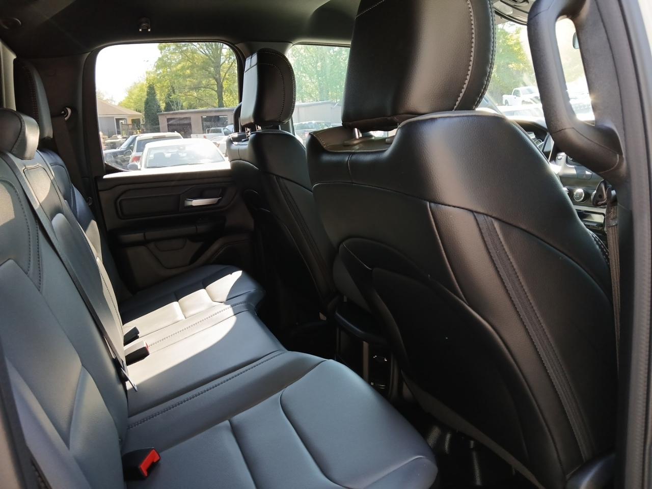 RAM 1500 2WD Crew Cab 149" Tradesman 2023