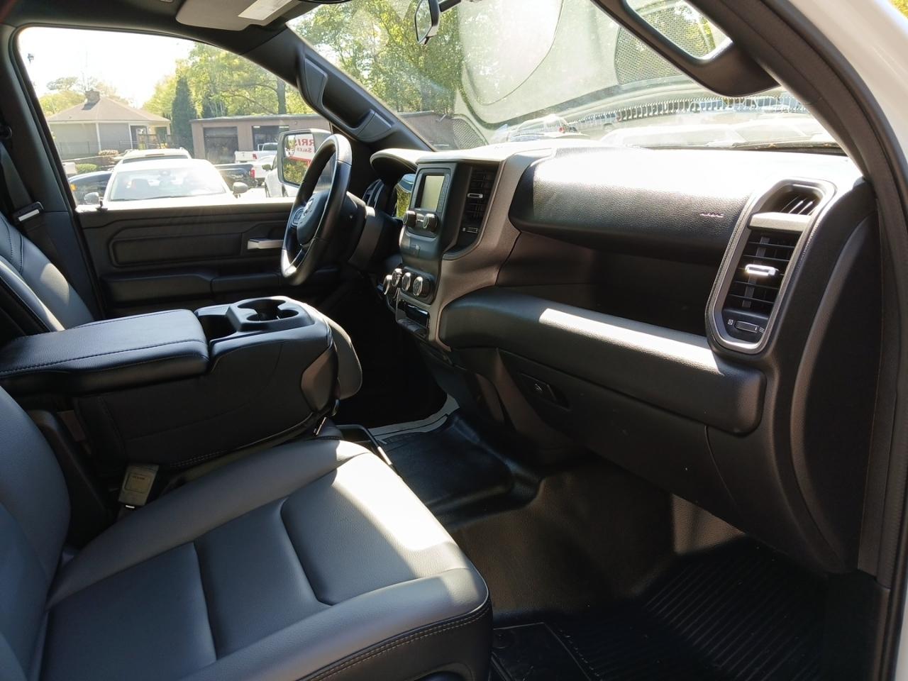 RAM 1500 2WD Crew Cab 149" Tradesman 2023