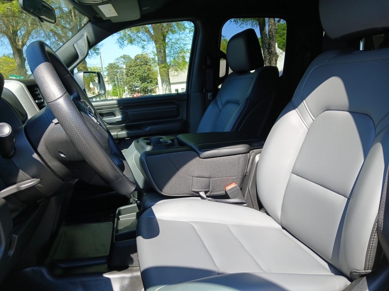 RAM 1500 2WD Crew Cab 149" Tradesman 2023