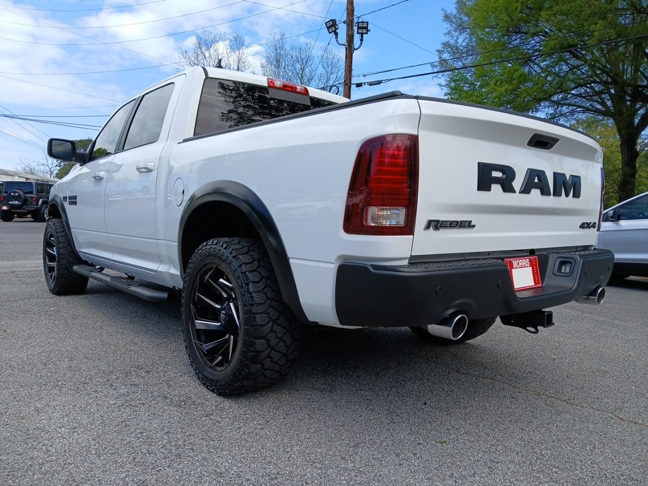 RAM 1500 4WD Crew Cab 140.5" Rebel 2018
