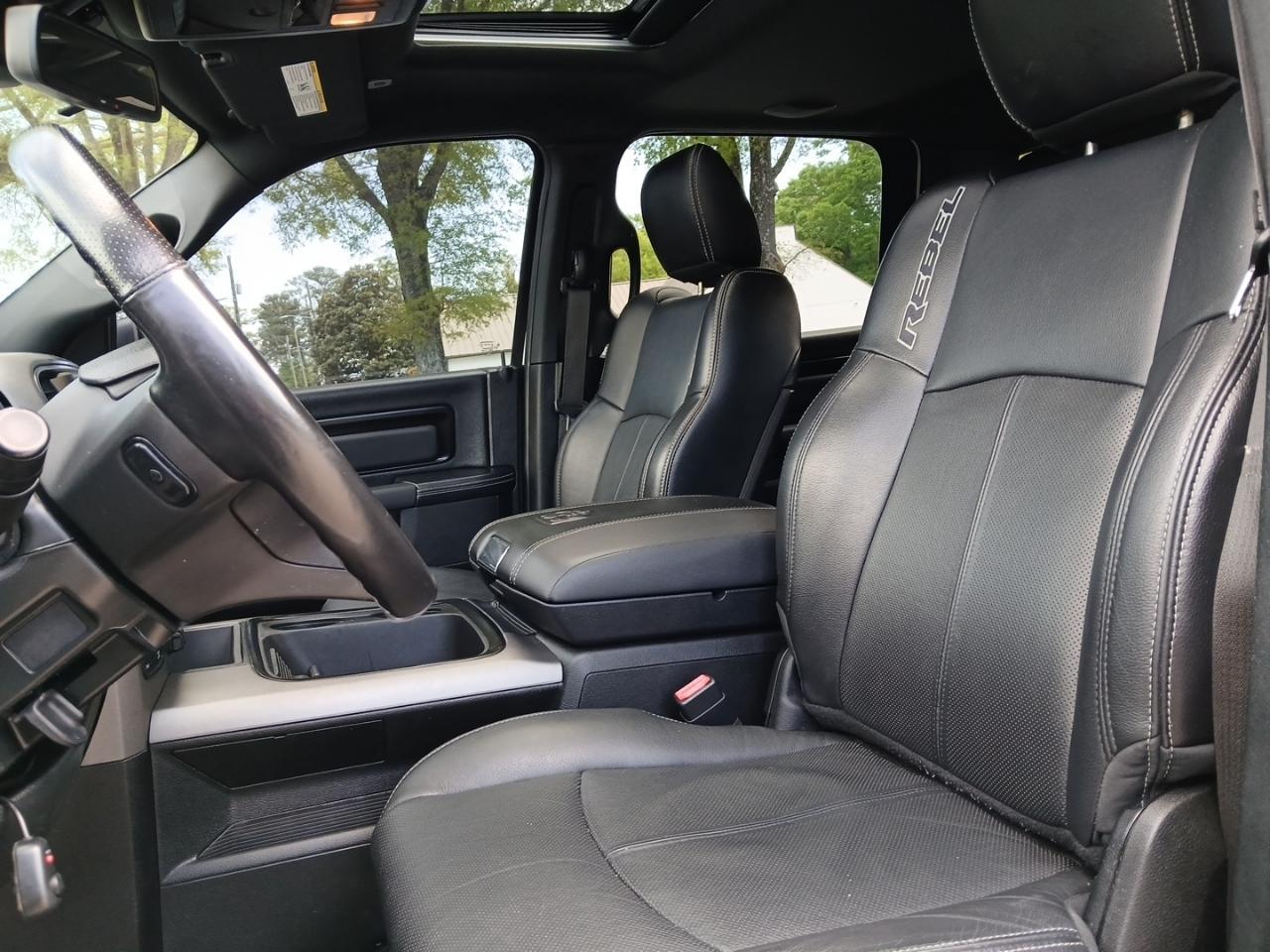 RAM 1500 4WD Crew Cab 140.5" Rebel 2018