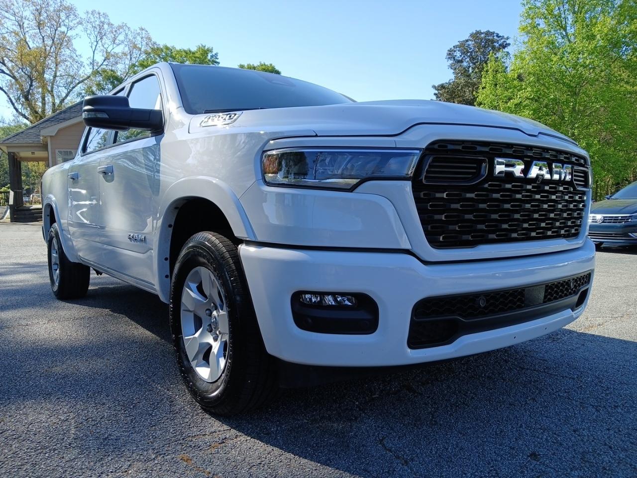 RAM 1500 Big Horn Crew Cab SWB 4WD 2025