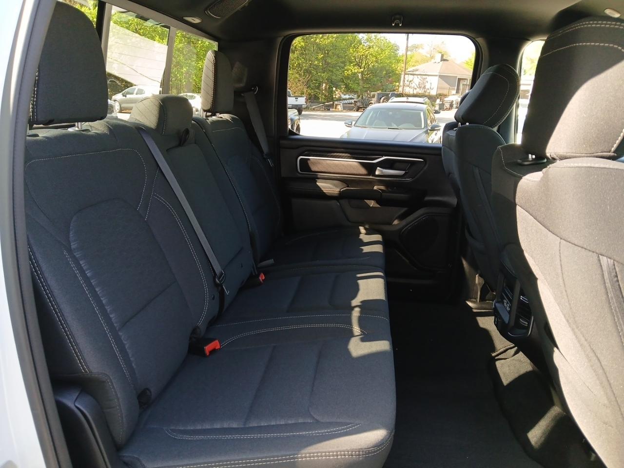 RAM 1500 Big Horn Crew Cab SWB 4WD 2025