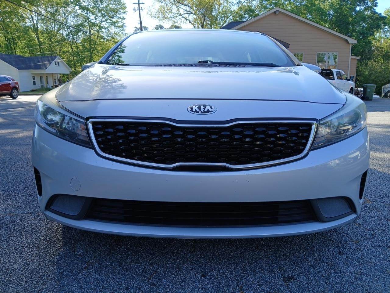 Kia Forte 5-Door LX 2017