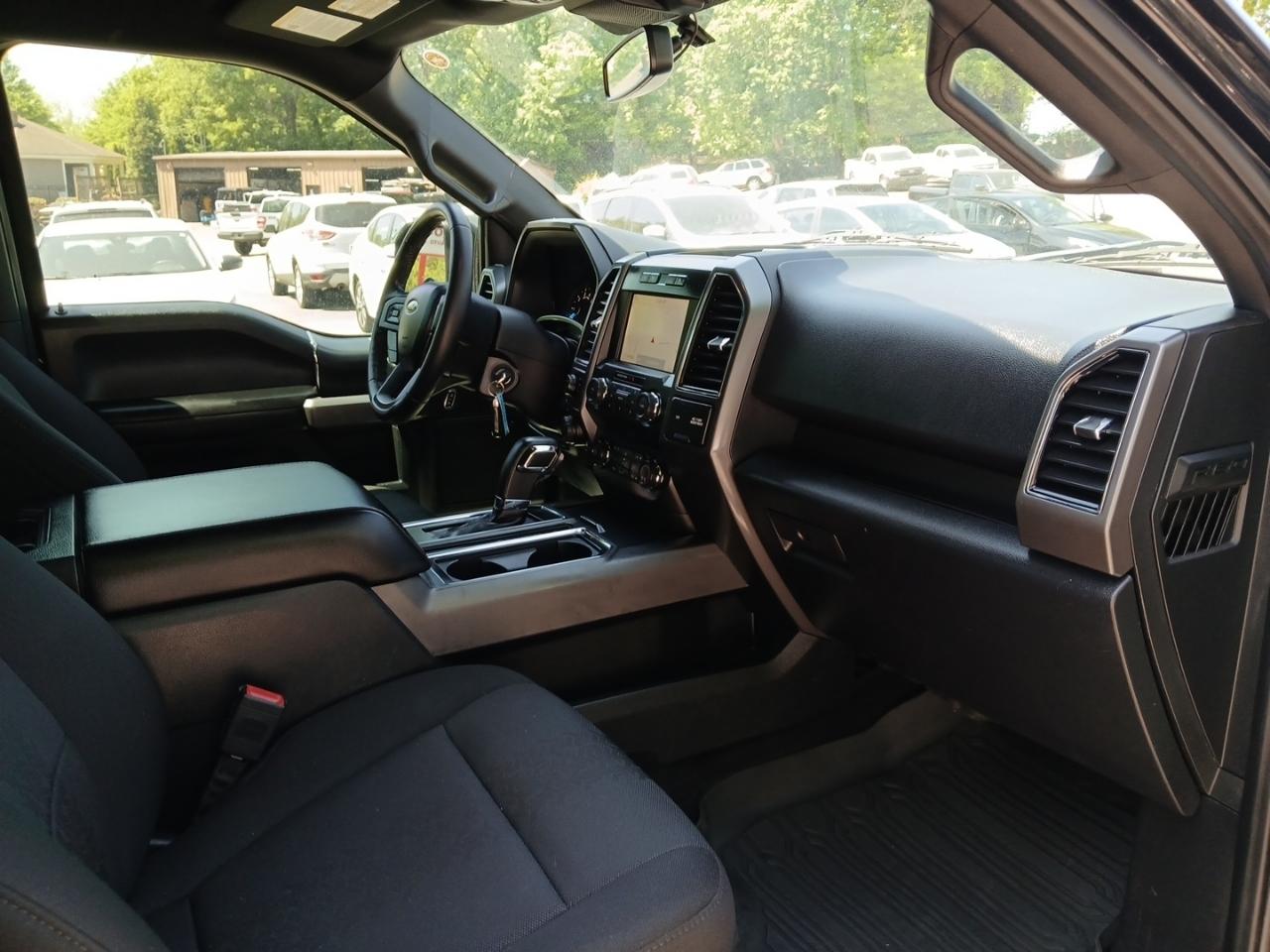 Ford F-150 4WD SuperCrew 145" XLT 2020