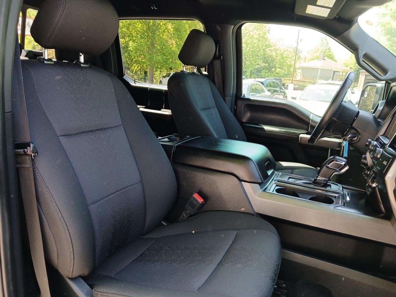 Ford F-150 4WD SuperCrew 145" XLT 2020