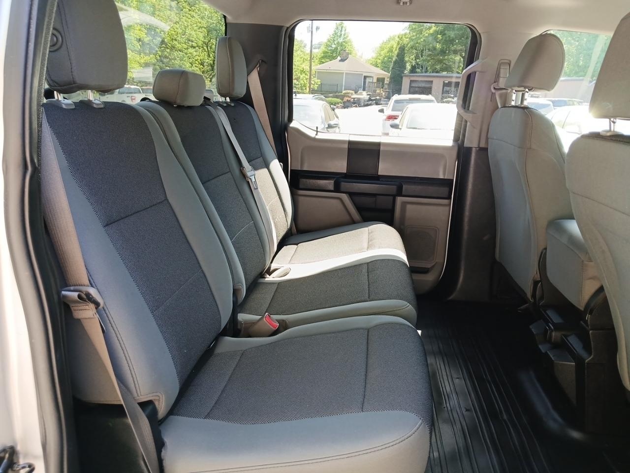 Ford F-150 4WD SuperCrew 145" XL 2017