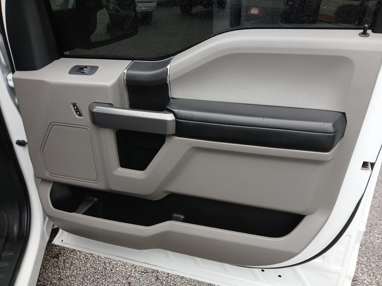 Ford F-150 2WD SuperCrew 139" XLT 2020