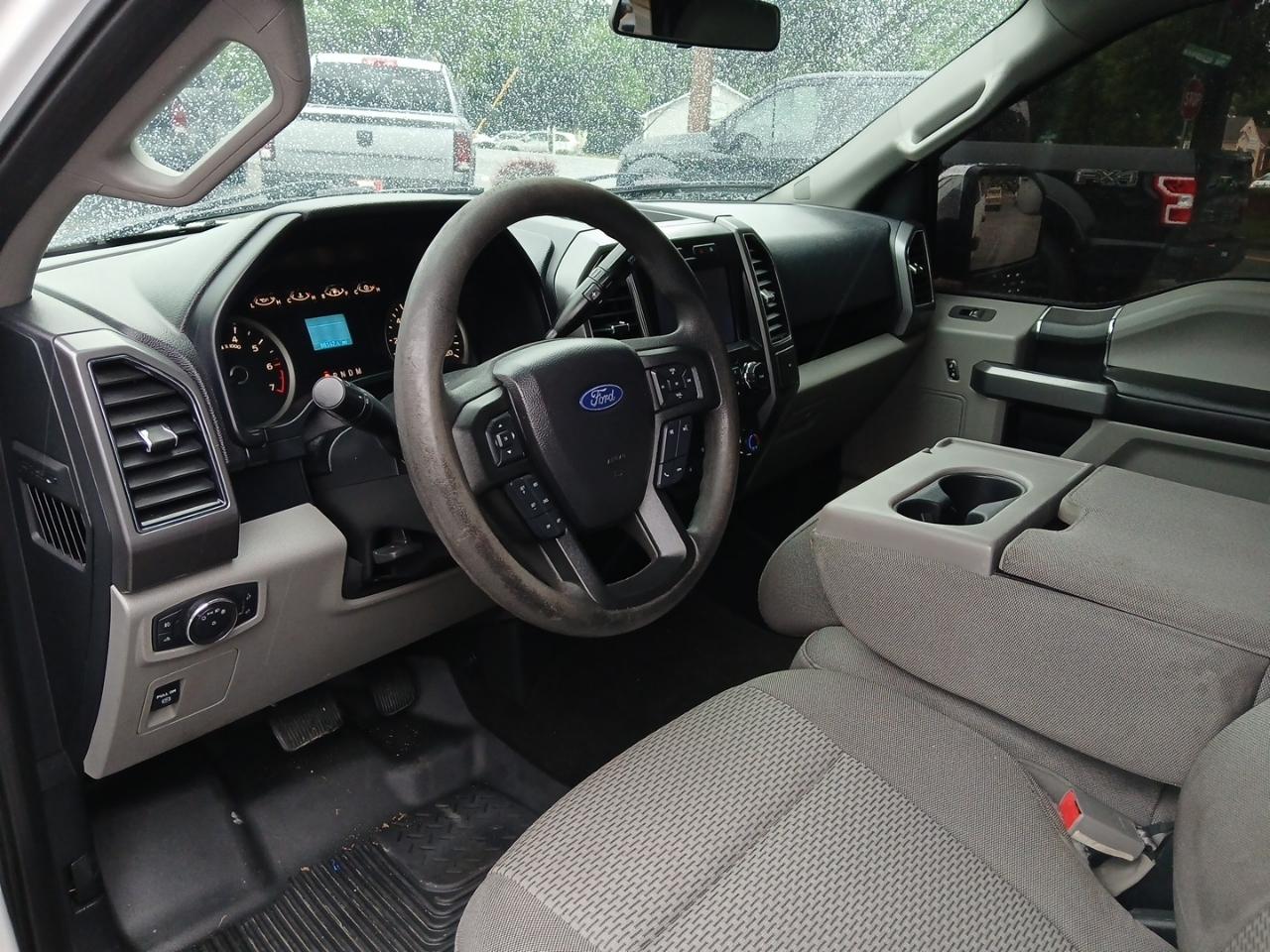 Ford F-150 2WD SuperCrew 139" XLT 2020