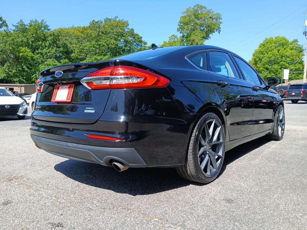 Ford Fusion SEL 2020