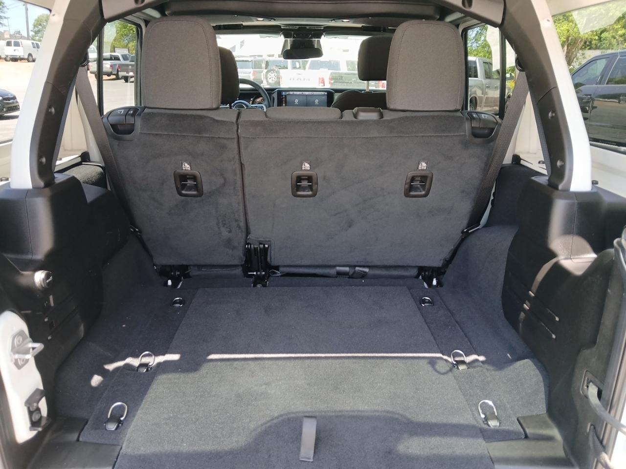 Jeep Wrangler Sahara 2026