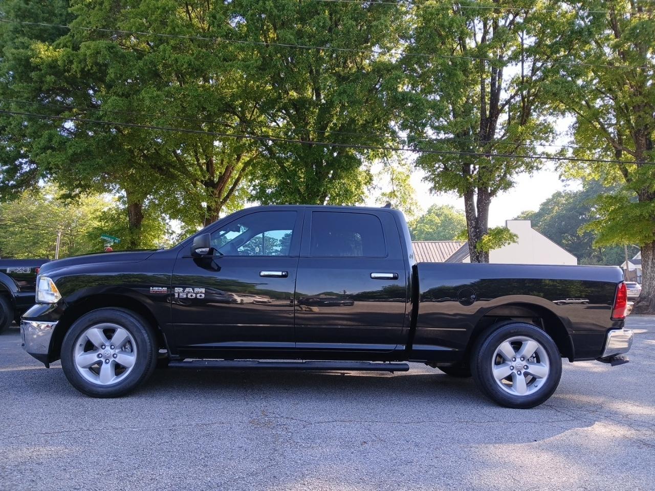RAM 1500 2WD Crew Cab 140.5" Big Horn 2018