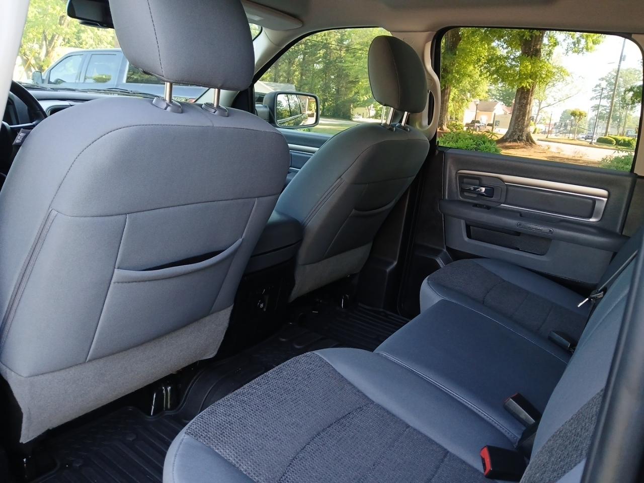 RAM 1500 2WD Crew Cab 140.5" Big Horn 2018