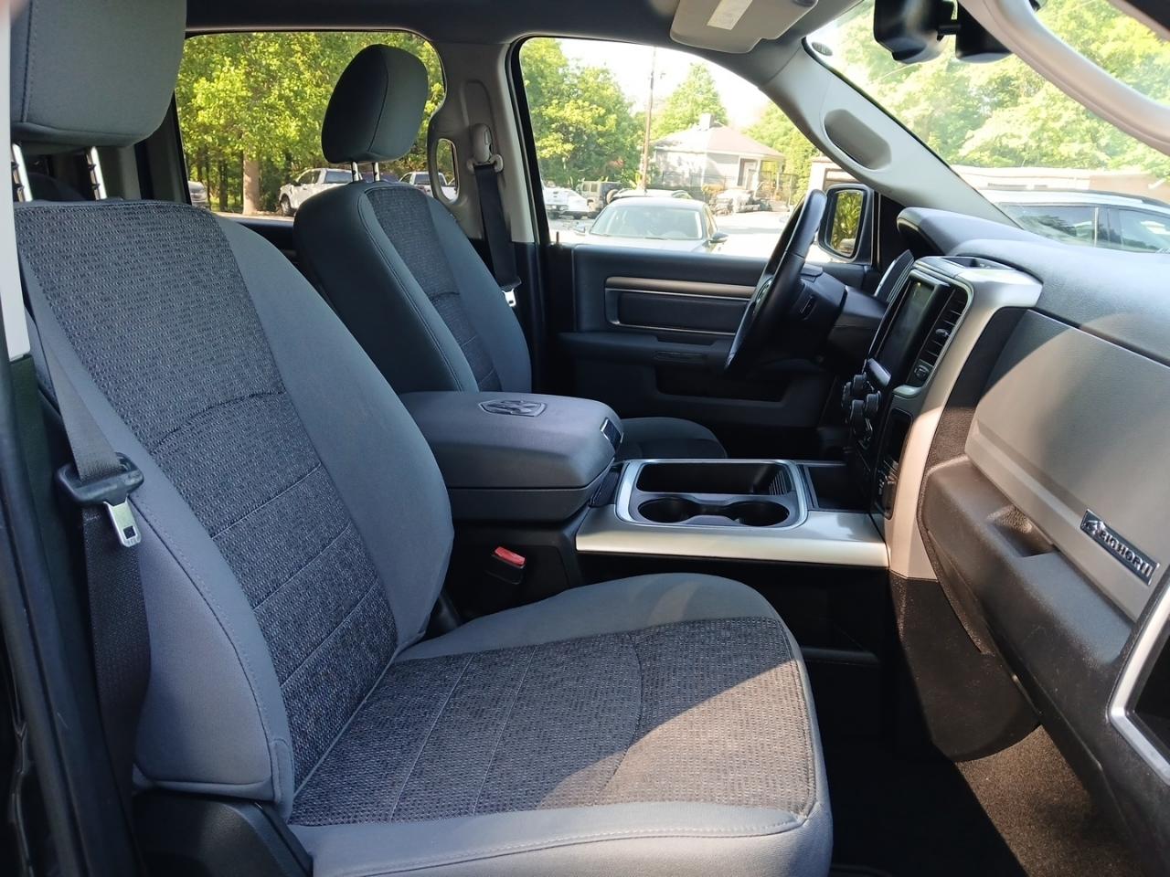 RAM 1500 2WD Crew Cab 140.5" Big Horn 2018