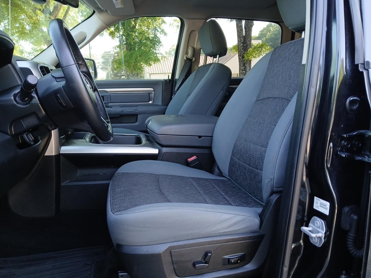 RAM 1500 2WD Crew Cab 140.5" Big Horn 2018