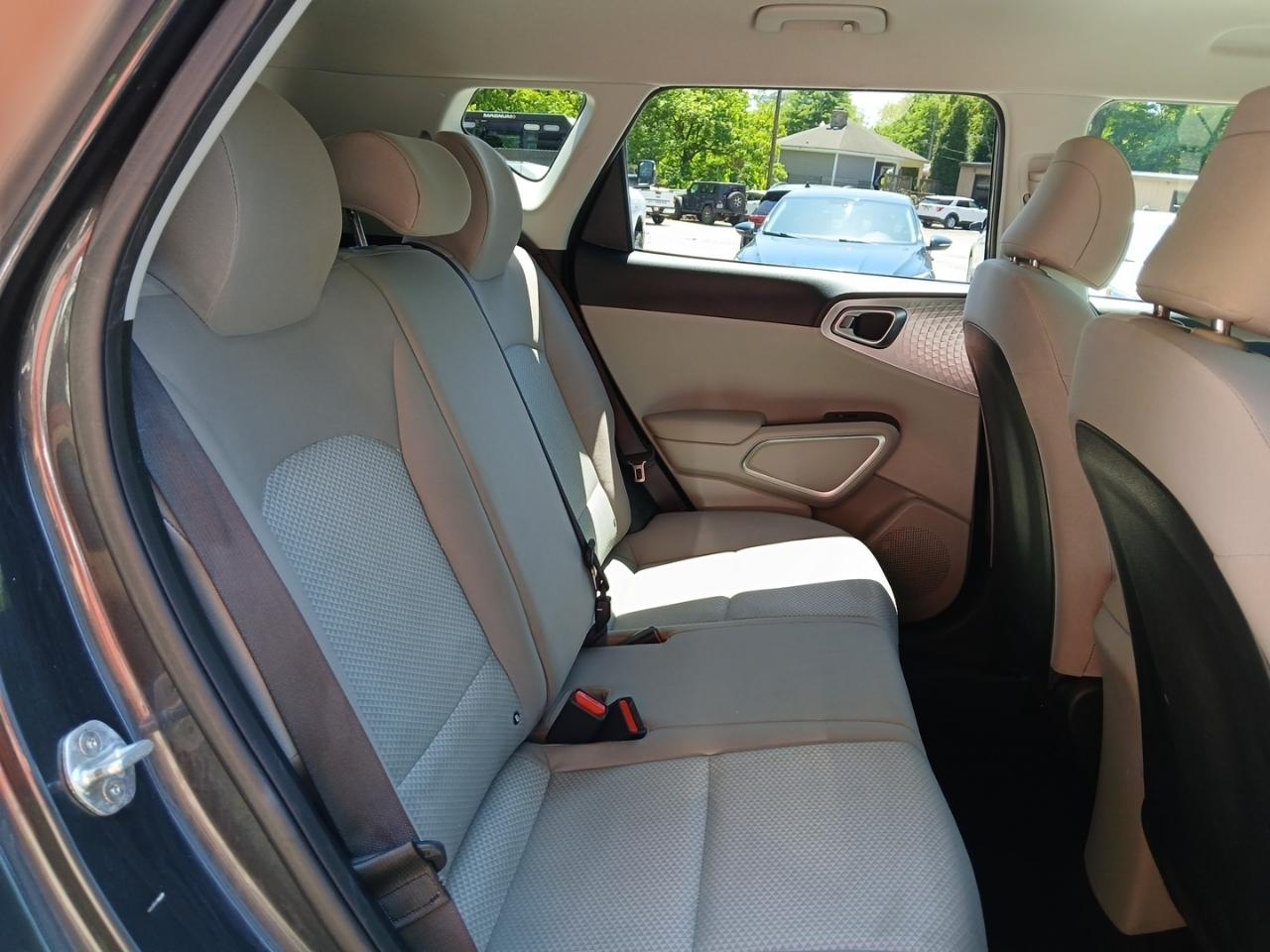 Kia Soul LX CVT 2022