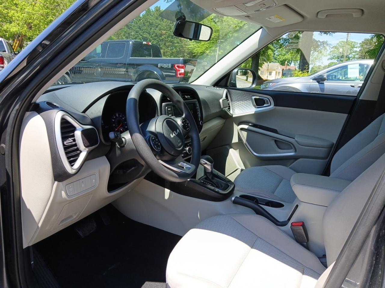 Kia Soul LX CVT 2022