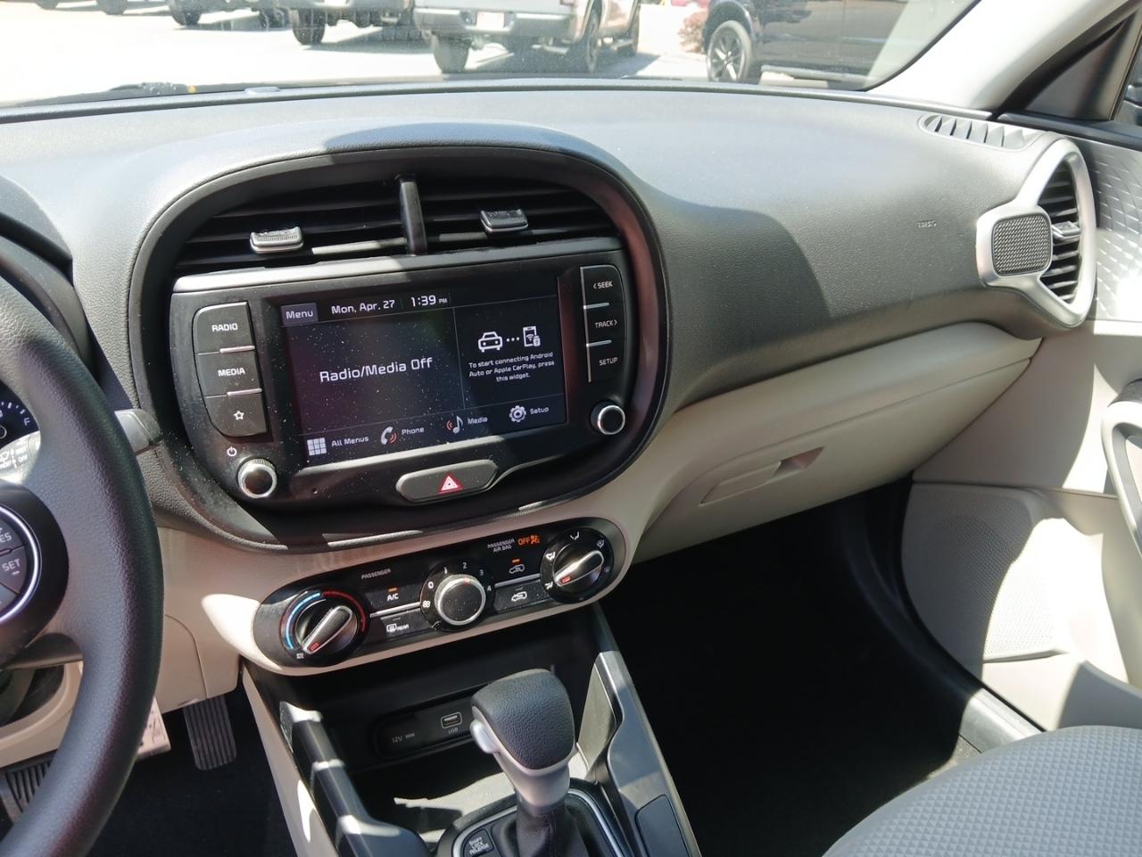 Kia Soul LX CVT 2022