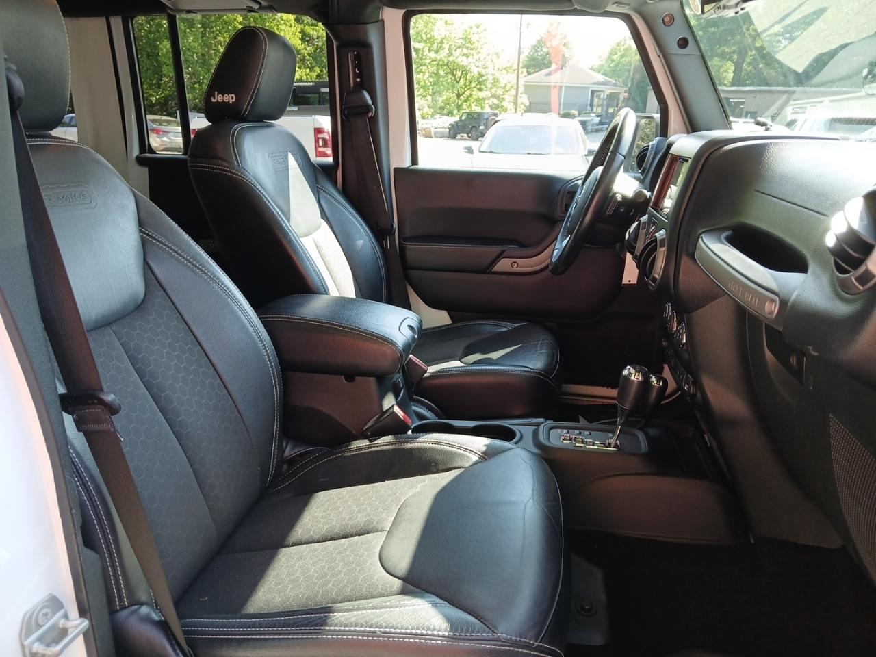 Jeep Wrangler JK Unlimited Sport 4WD 2018