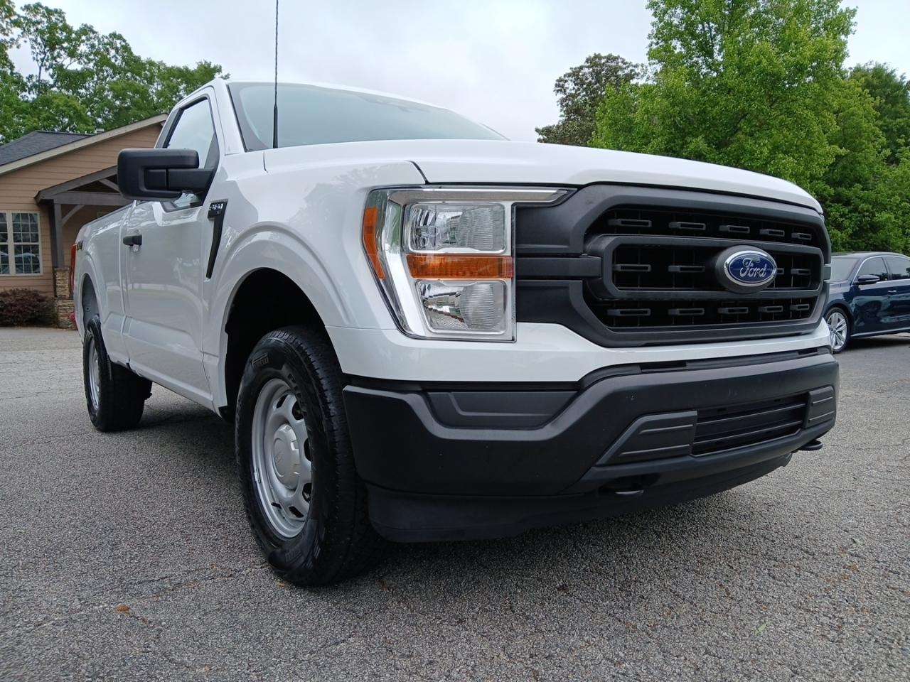 Ford F-150 4WD Reg Cab 122.5" XL 2022