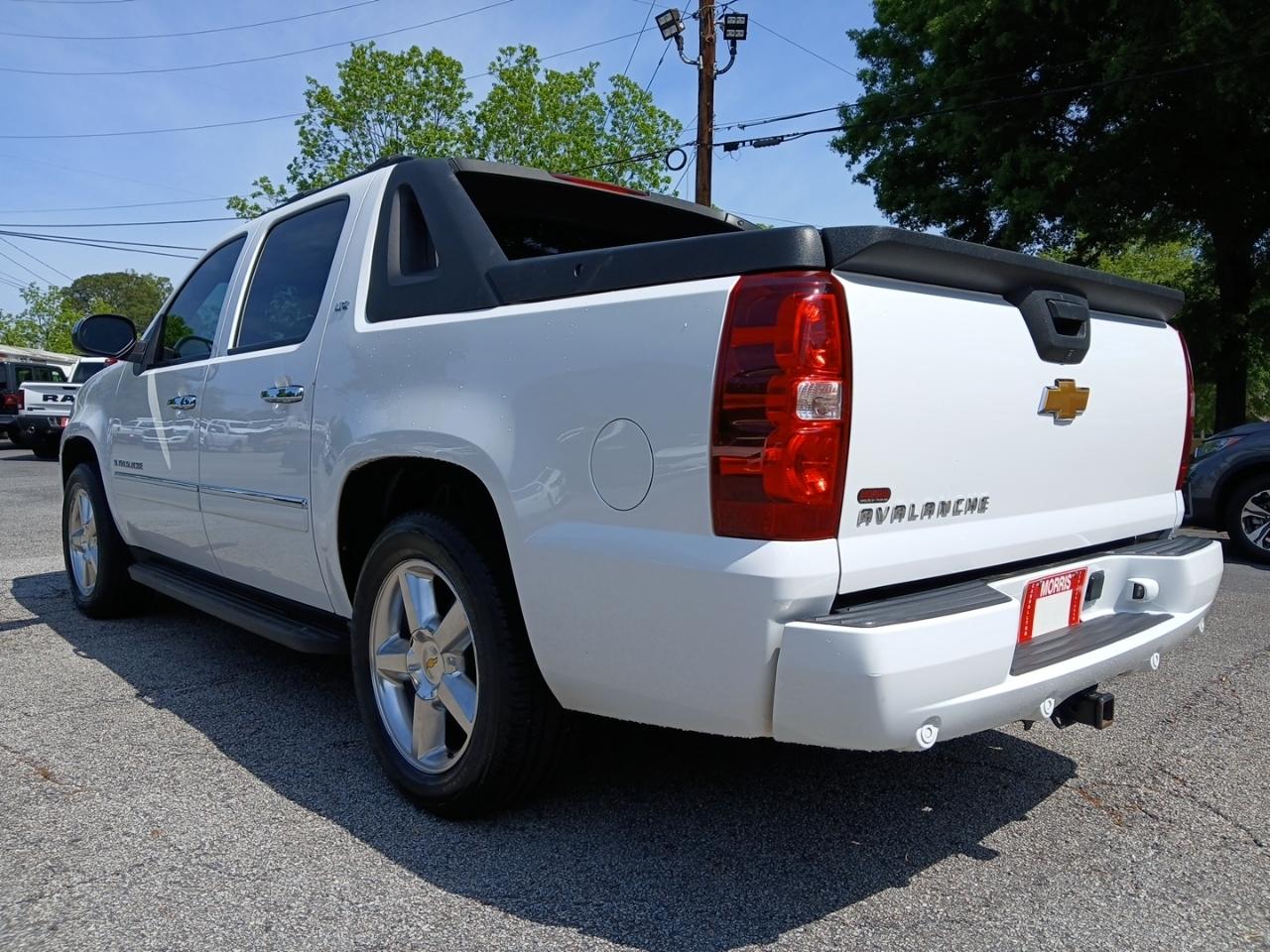 Chevrolet Avalanche LTZ 2WD 2012