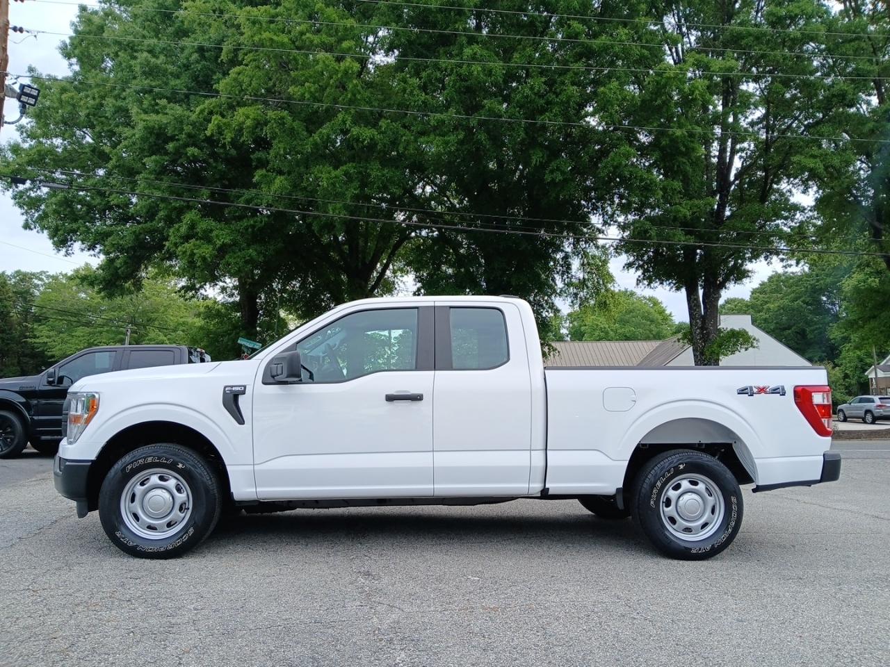Ford F-150 4WD SuperCrew 145" XL 2021
