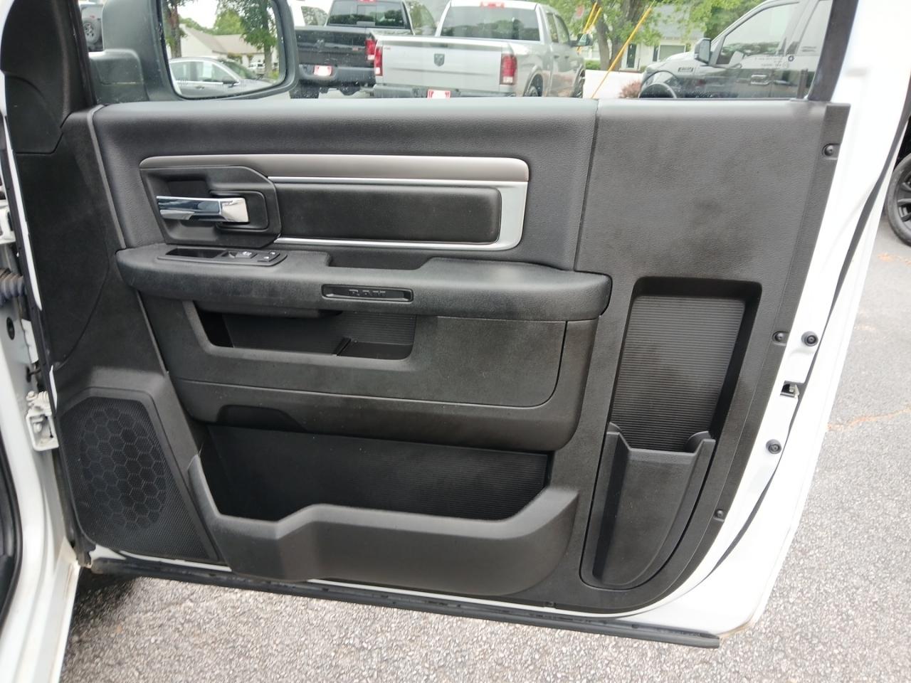 RAM 1500 Classic Tradesman Regular Cab LWB 2WD 2022